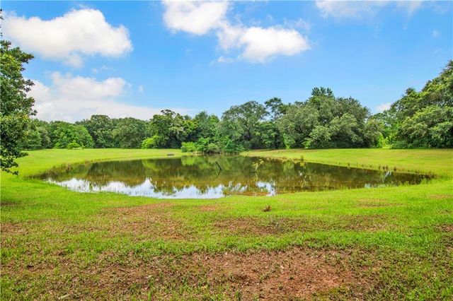 9101 Mccollough Road, Grand Bay, AL 36541