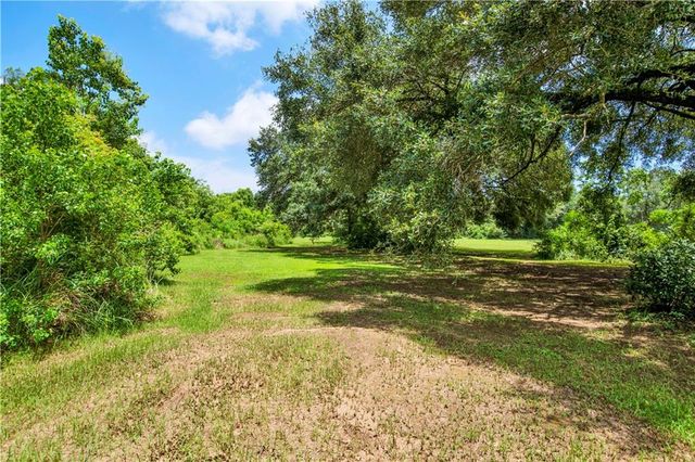 9101 Mccollough Road, Grand Bay, AL 36541