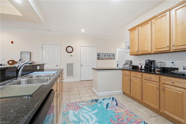 204 Sandbridge Rd Unit 217, Virginia Beach, VA 23456