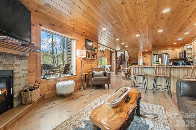 356 Walnut Cove Ridge, Bryson City, NC 28713