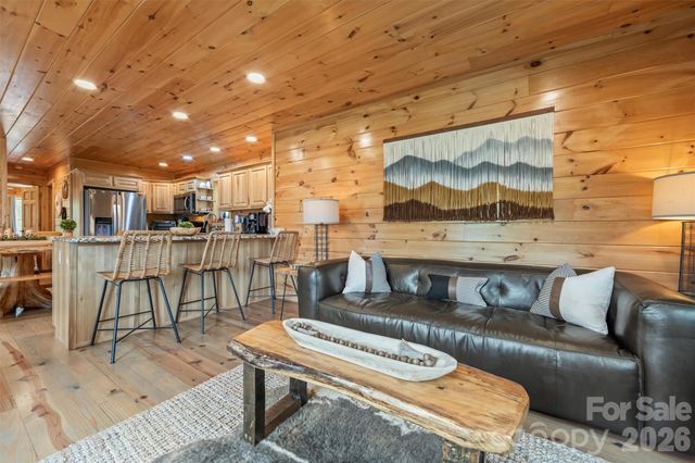 356 Walnut Cove Ridge, Bryson City, NC 28713