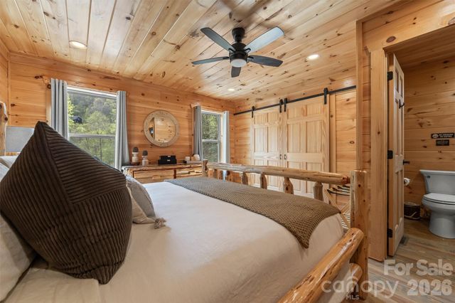 356 Walnut Cove Ridge, Bryson City, NC 28713