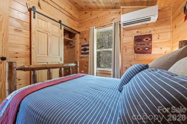 356 Walnut Cove Ridge, Bryson City, NC 28713