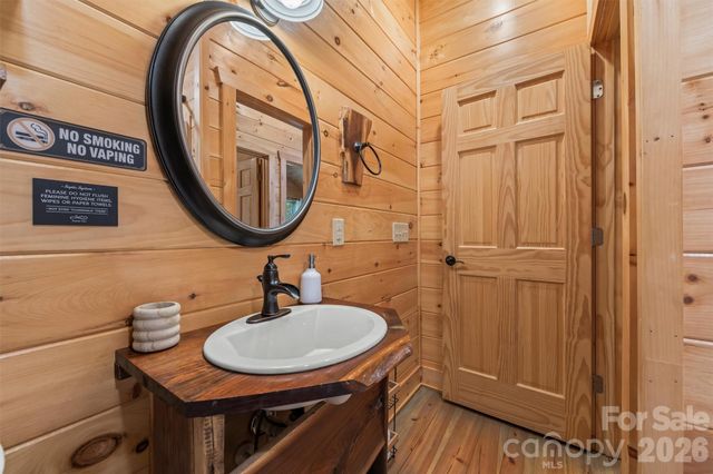 356 Walnut Cove Ridge, Bryson City, NC 28713