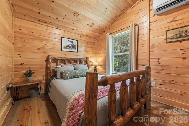 356 Walnut Cove Ridge, Bryson City, NC 28713
