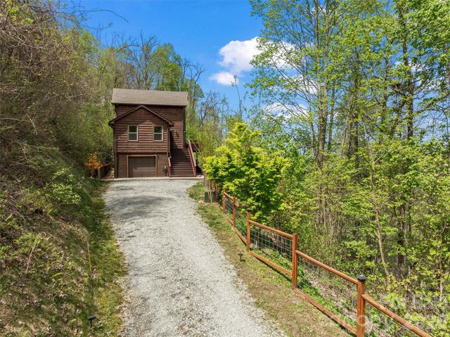 356 Walnut Cove Ridge, Bryson City, NC 28713