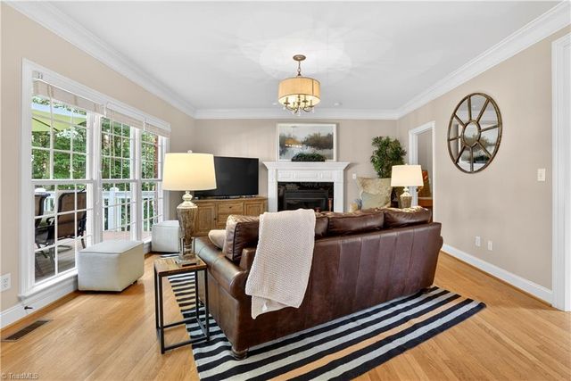 8508 Rosedale Drive, Oak Ridge, NC 27310