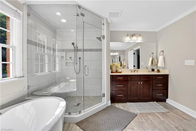 8508 Rosedale Drive, Oak Ridge, NC 27310