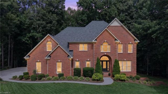 8508 Rosedale Drive, Oak Ridge, NC 27310
