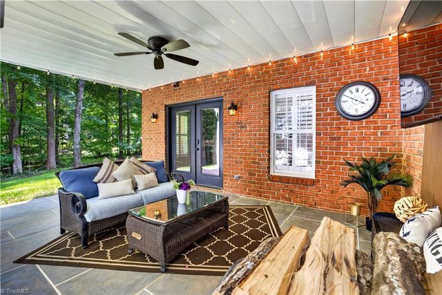 8508 Rosedale Drive, Oak Ridge, NC 27310