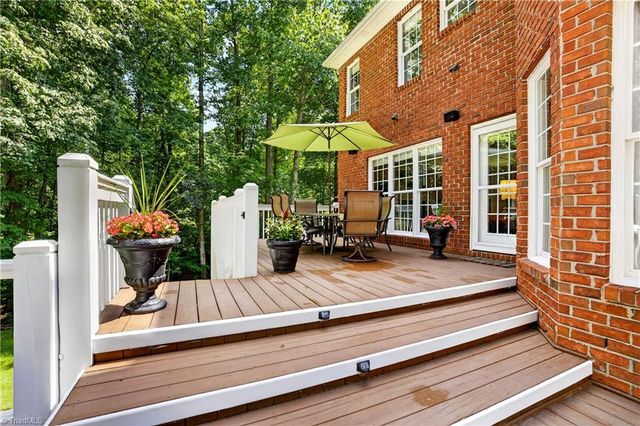 8508 Rosedale Drive, Oak Ridge, NC 27310