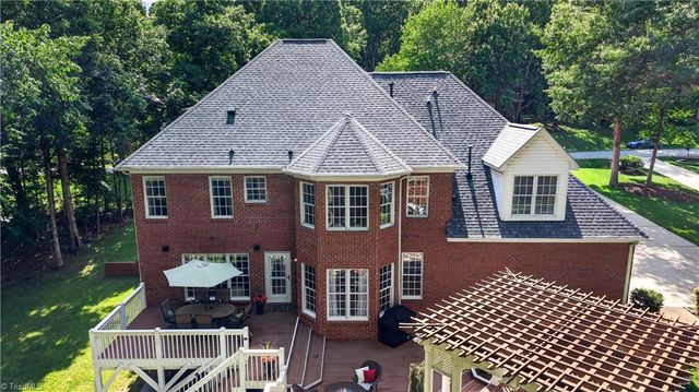 8508 Rosedale Drive, Oak Ridge, NC 27310