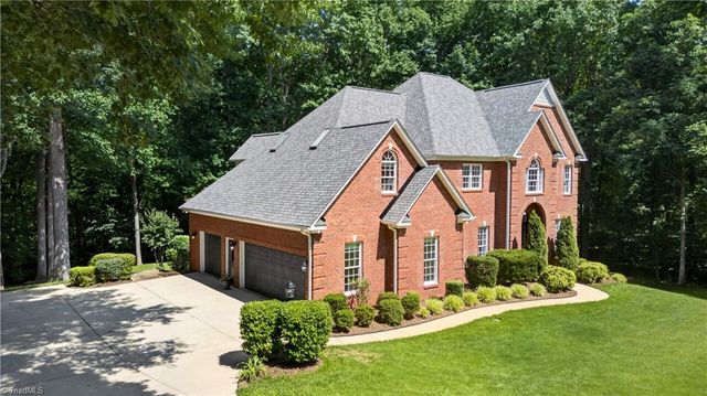 8508 Rosedale Drive, Oak Ridge, NC 27310