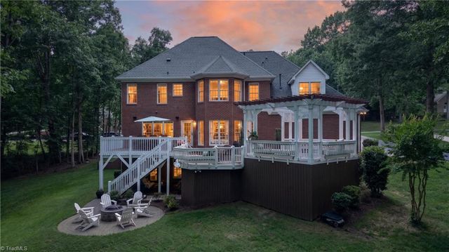 8508 Rosedale Drive, Oak Ridge, NC 27310