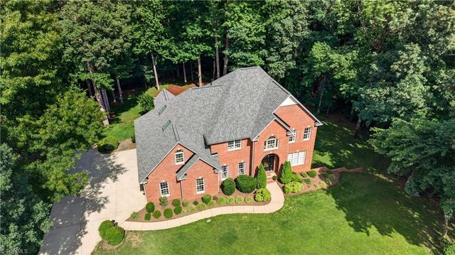 8508 Rosedale Drive, Oak Ridge, NC 27310
