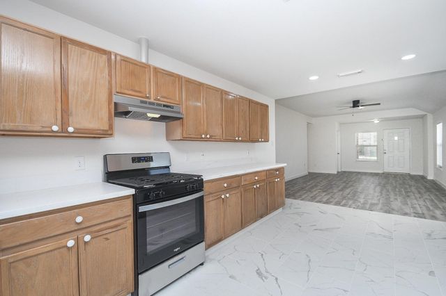 6306 Spruce Manor Lane, Houston, TX 77085