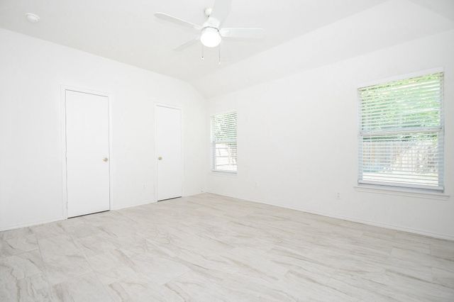 6306 Spruce Manor Lane, Houston, TX 77085