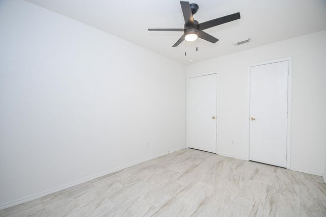 6306 Spruce Manor Lane, Houston, TX 77085