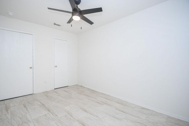 6306 Spruce Manor Lane, Houston, TX 77085