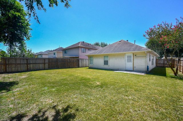6306 Spruce Manor Lane, Houston, TX 77085