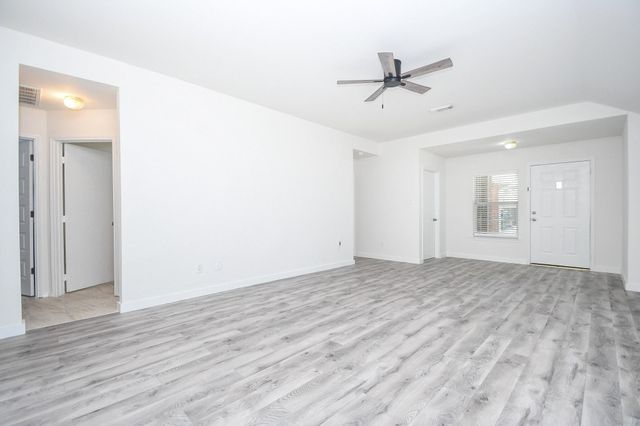 6306 Spruce Manor Lane, Houston, TX 77085