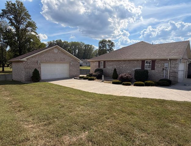 121 Ridgewood Drive, Somerset, KY 42503