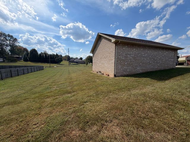 121 Ridgewood Drive, Somerset, KY 42503