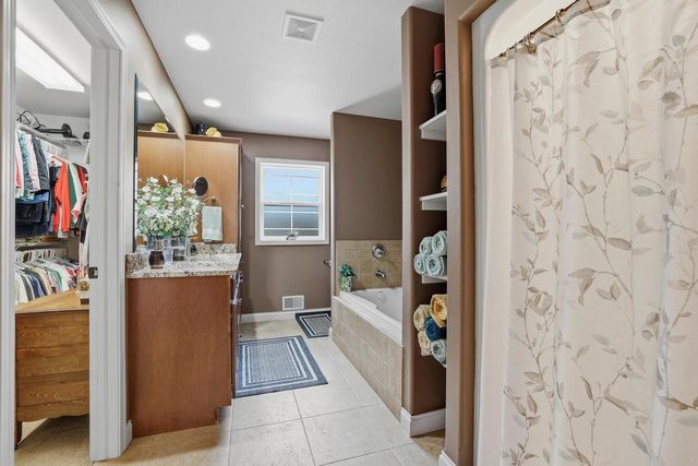 4277 WINDSONG PLACE, Plover, WI 54467