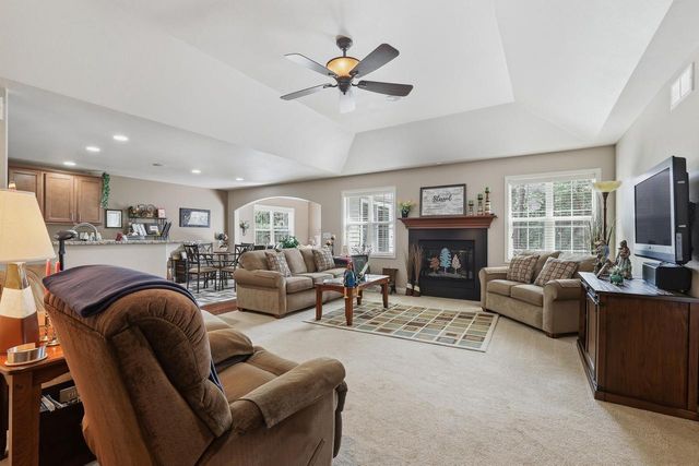 4277 WINDSONG PLACE, Plover, WI 54467