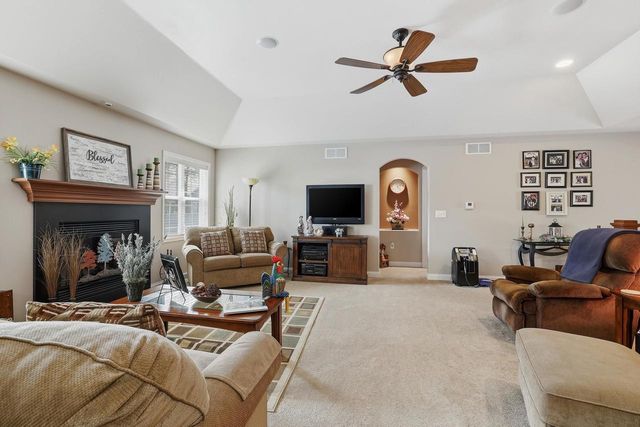 4277 WINDSONG PLACE, Plover, WI 54467