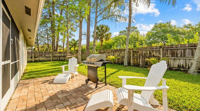 1064 Raintree Lane, Wellington, FL 33414