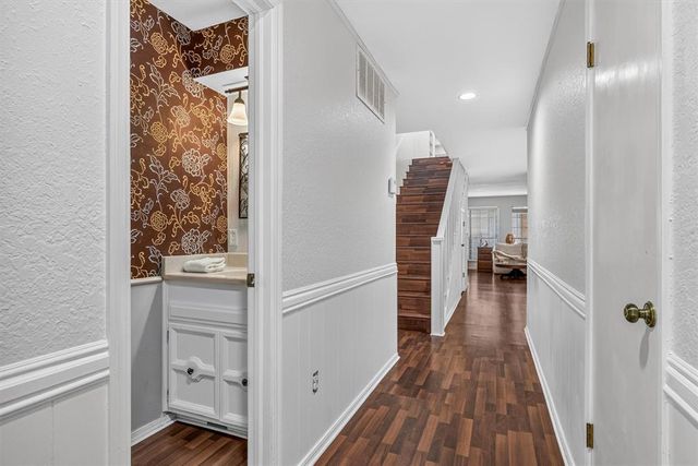 7811 Old Hickory Lane, Oklahoma City, OK 73116