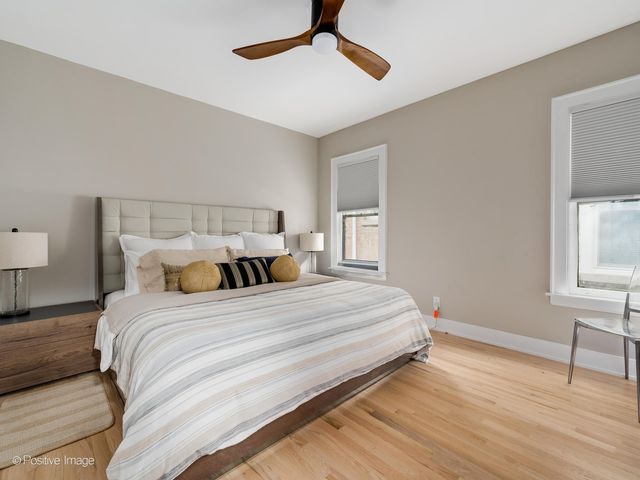 6739 N Rockwell Street, Chicago, IL 60645