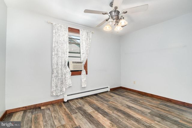 46 LAUDERMILCH RD, Halifax, PA 17032