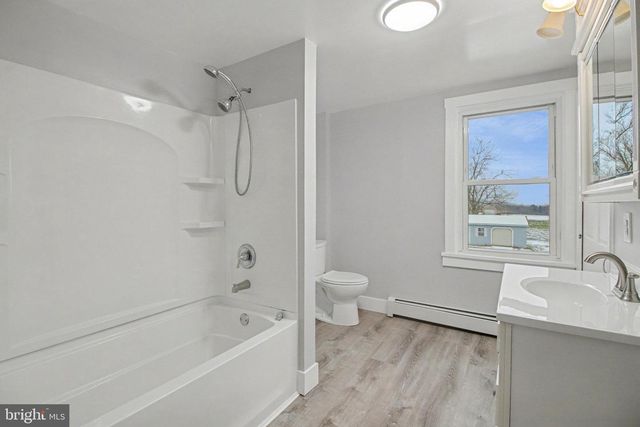 46 LAUDERMILCH RD, Halifax, PA 17032