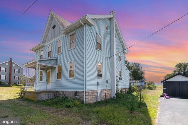 46 LAUDERMILCH RD, Halifax, PA 17032