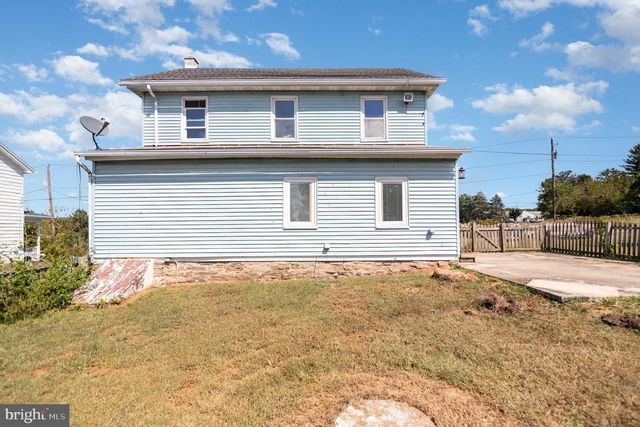 46 LAUDERMILCH RD, Halifax, PA 17032