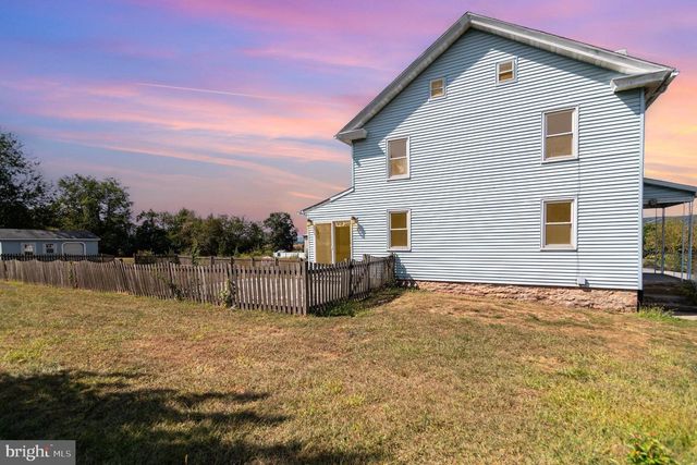 46 LAUDERMILCH RD, Halifax, PA 17032