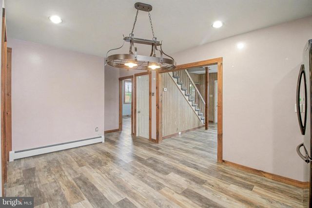 46 LAUDERMILCH RD, Halifax, PA 17032