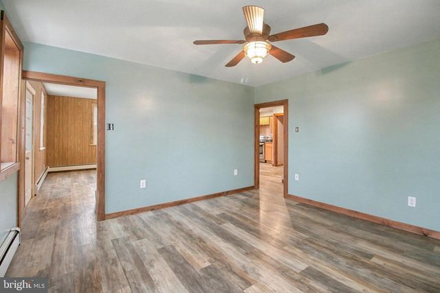 46 LAUDERMILCH RD, Halifax, PA 17032