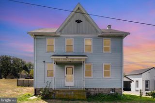 46 LAUDERMILCH RD, Halifax, PA 17032