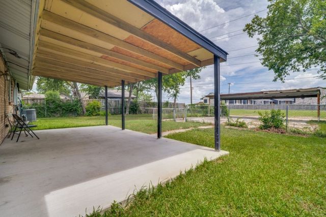 2426 Whit Drive, Mesquite, TX 75150