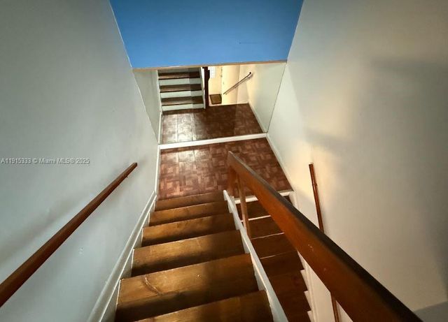 8000 NW 31st St 19, Doral, FL 33122