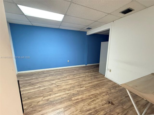 8000 NW 31st St 19, Doral, FL 33122