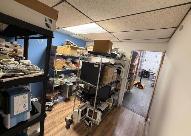 8000 NW 31st St 19, Doral, FL 33122