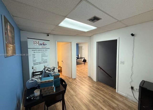 8000 NW 31st St 19, Doral, FL 33122