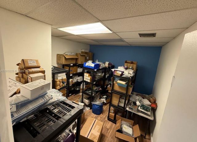 8000 NW 31st St 19, Doral, FL 33122