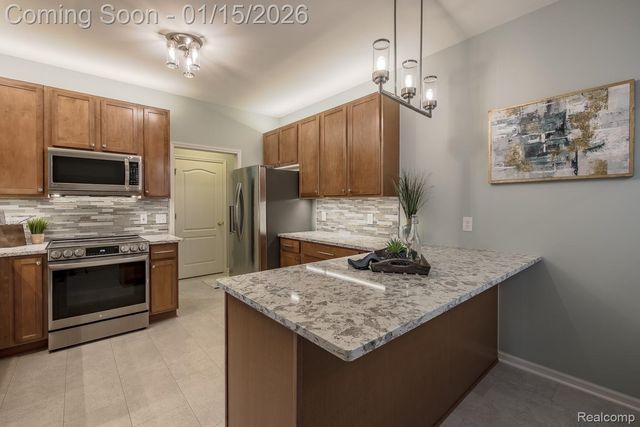 5710 Pinecroft Court, Independence Charter Township, MI 48346