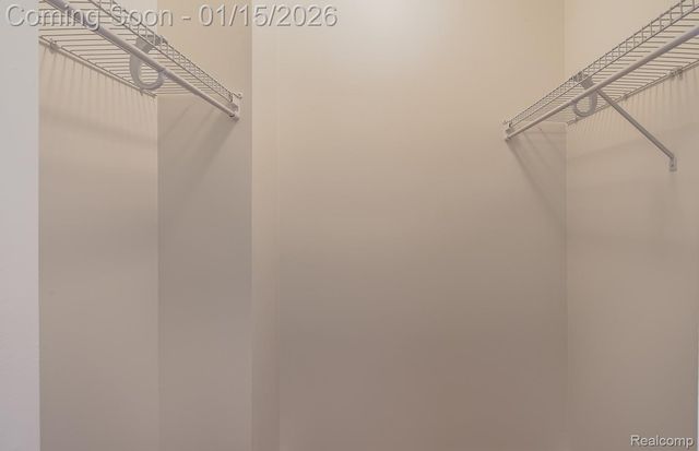 5710 Pinecroft Court, Independence Charter Township, MI 48346