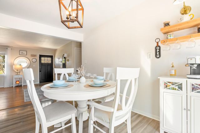 814 N Calumet Road, Chesterton, IN 46304